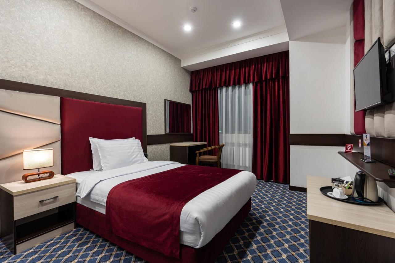 Shahzoda Grand Hotel - "Best Hotel Award Winner" Solnechnyy Dış mekan fotoğraf